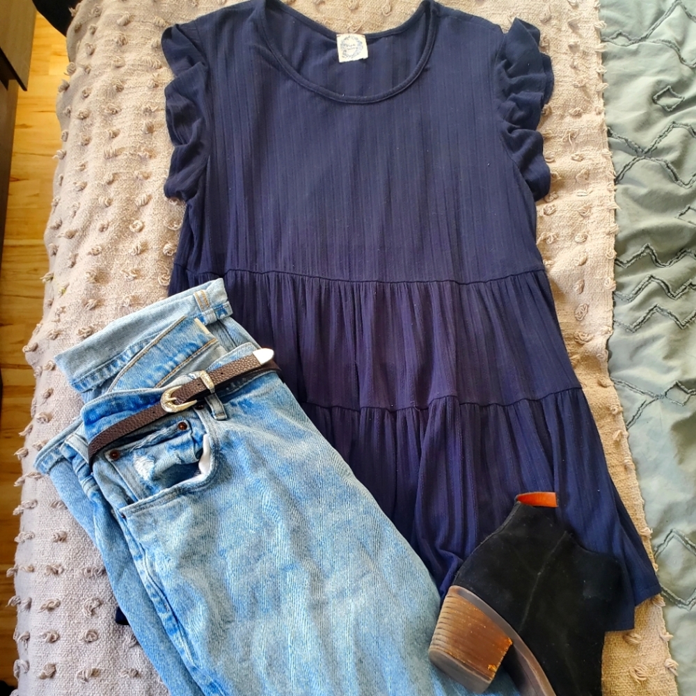 Navy blue top